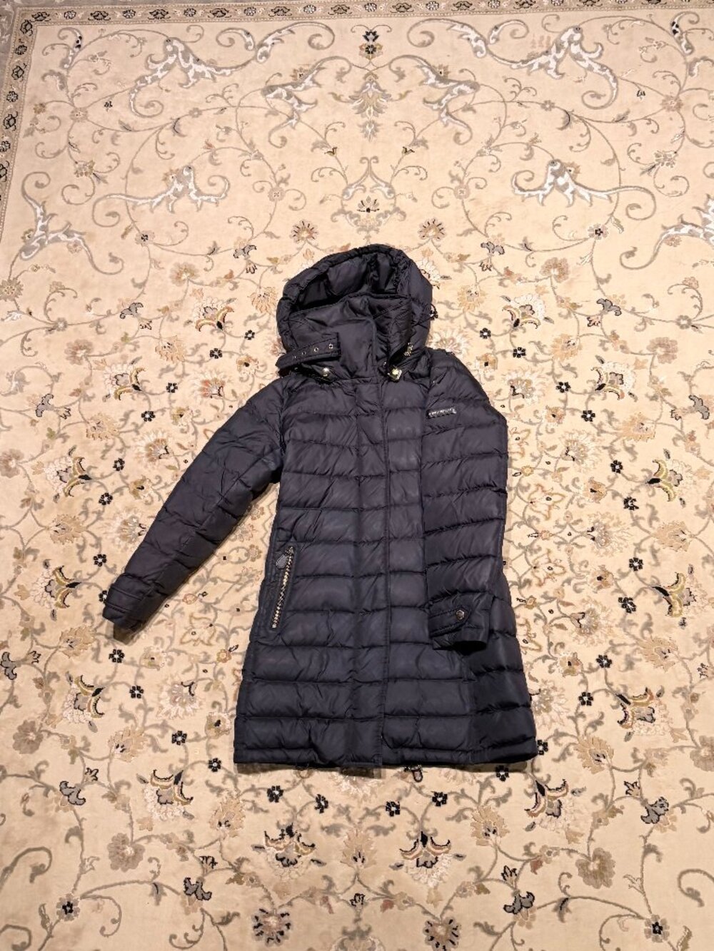 Burberry Women’s Down Jacket – Size S/P – Original Hardware